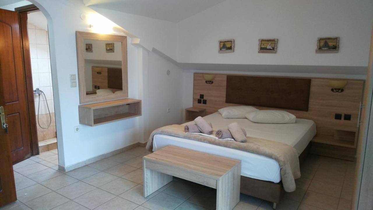 Psarou Apartments Paralía Skotínis Buitenkant foto